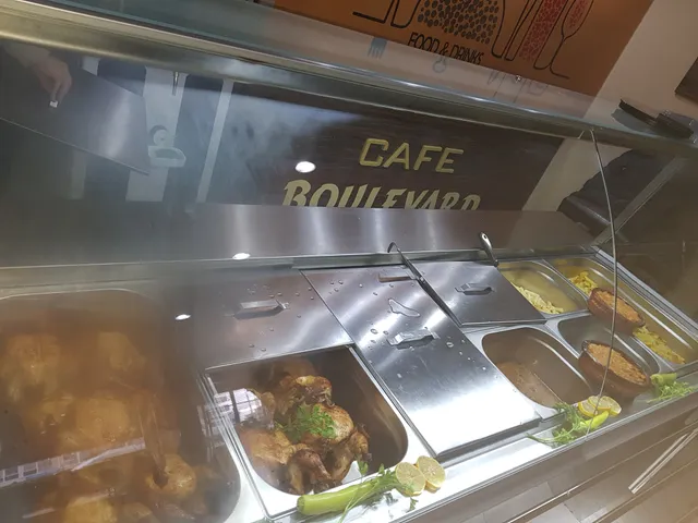 Macedonian Pub Boulevard