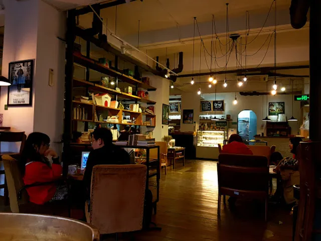 Sculpting in Time Cafe