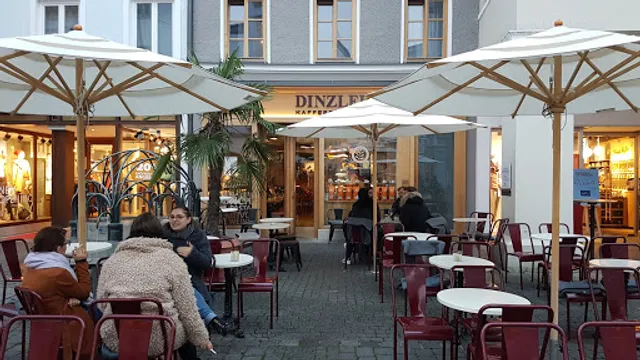 DINZLER Max-Josefs-Platz