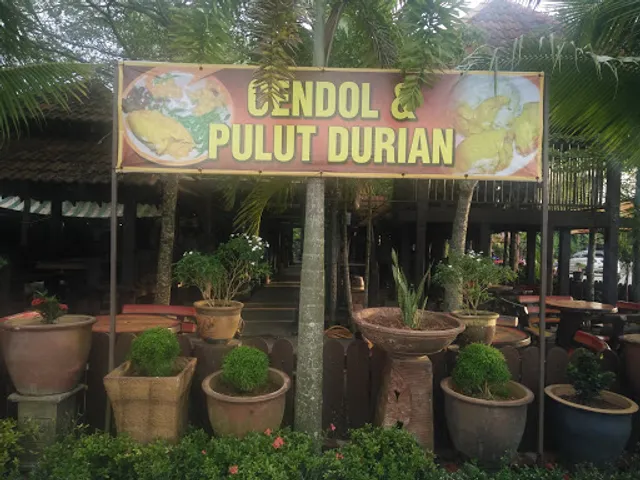 Restoran Rimbun Ikan Bakar & Daging Salai Mat Top