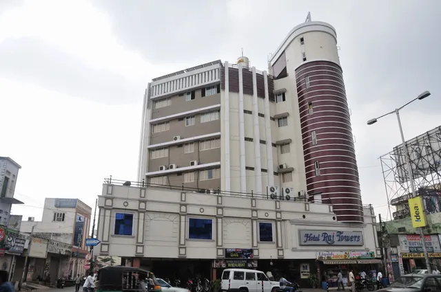 Hotel Raj Towers