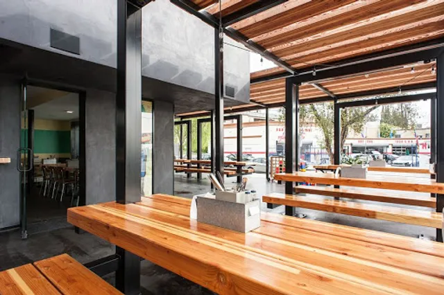 Trejo's Tacos - La Brea Ave