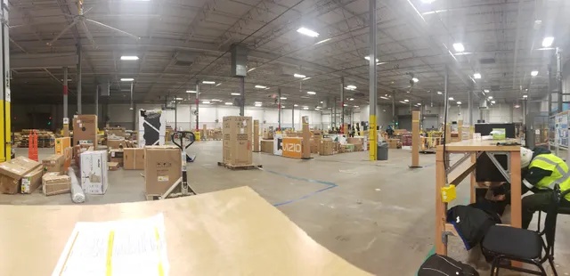 Amazon Delivery Station - DEW1