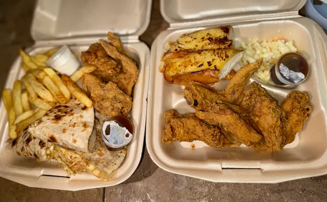 Da Buzz Restaurant & Lounge