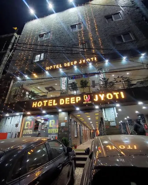 HOTEL DG