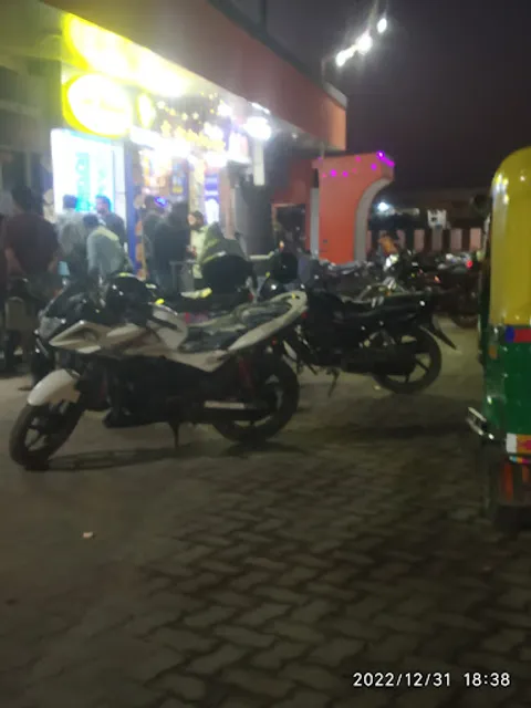 Jay bhavani vada pav