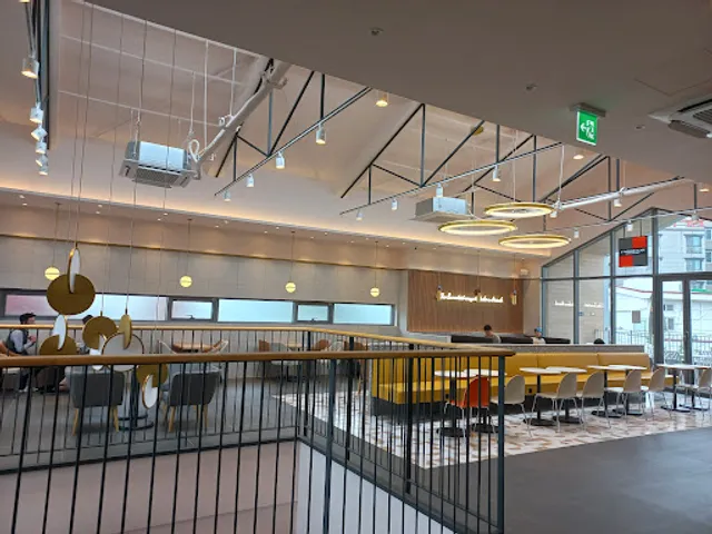 투썸플레이스 통영루지점