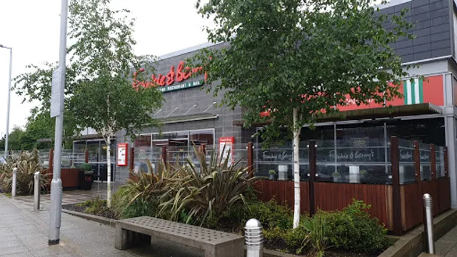 Frankie & Benny's