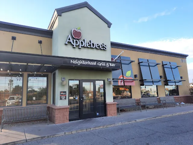 Applebee's Grill + Bar