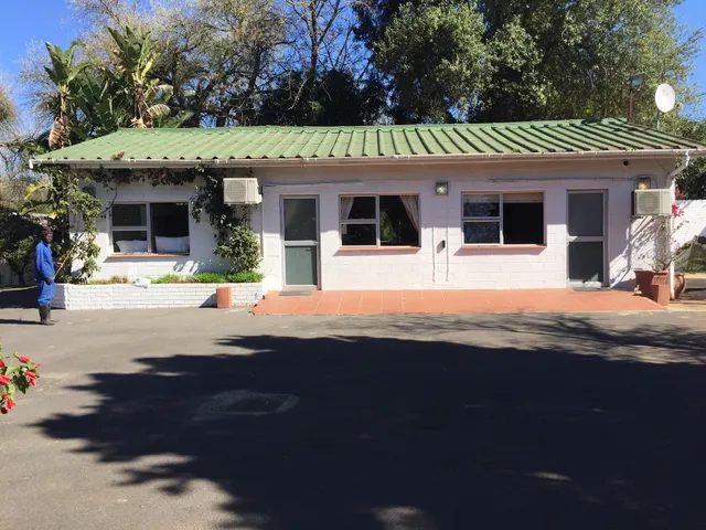 Bougainvillea Bed &Breakfast and Self Catering Studios