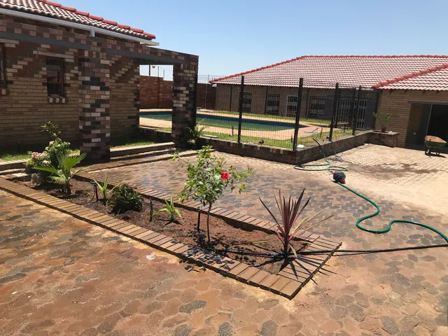 Makanyaneng Guest Lodge