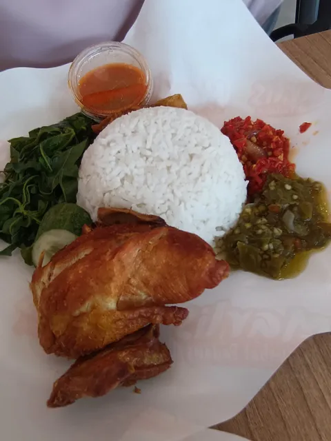 Marlis Sambal Padang