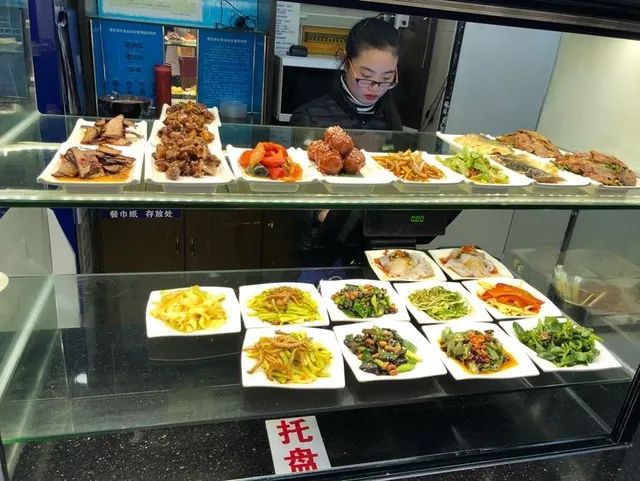 长沙市新华楼餐饮有限公司