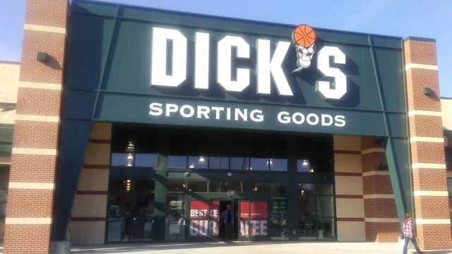 DICK'S Sporting Goods