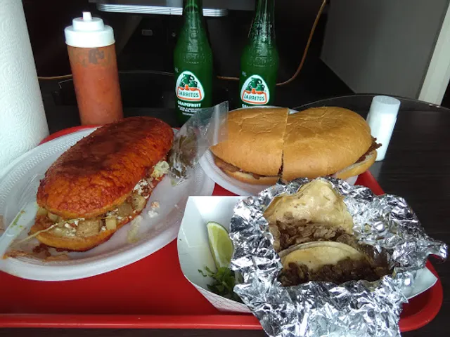 La Hechizera Tortas