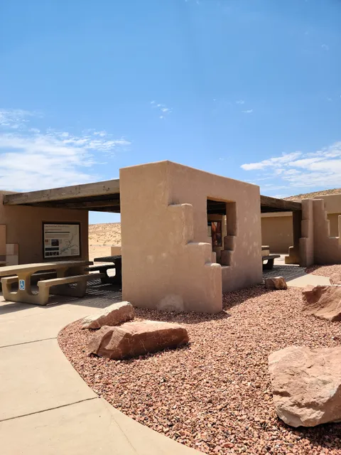 Lone Rock Beach Campground