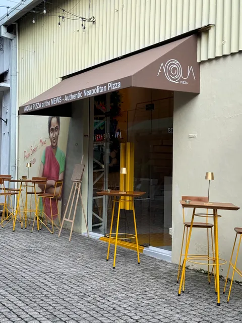 AQUA Pizza