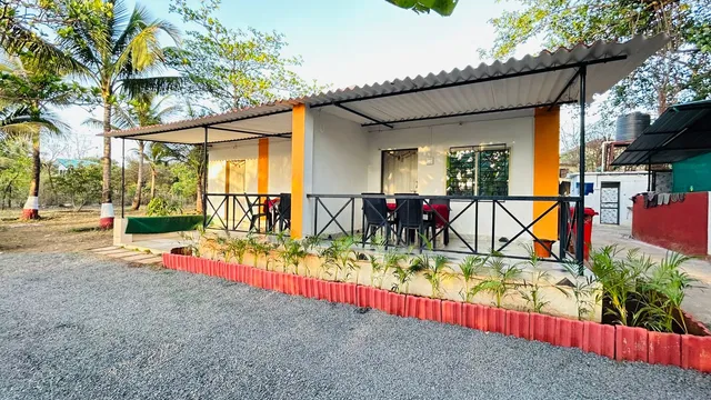 Stay On The Way Resort