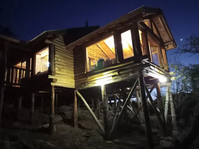 BarbaNegra Cabañas y Resto