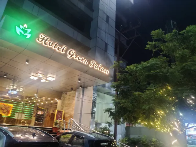 Hotel Green Palace