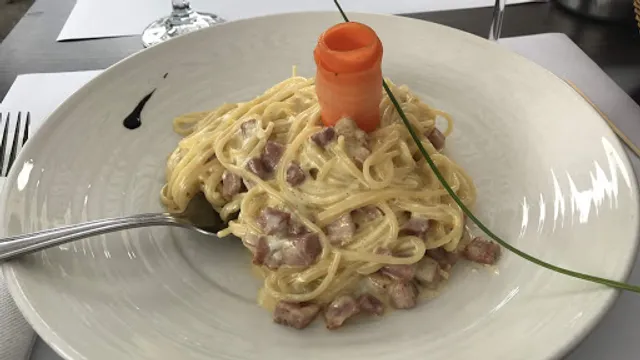 Hotel Ristorante Pizzeria Schiff