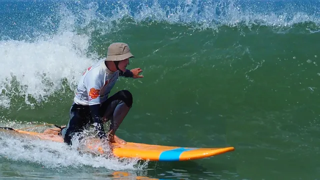 ESCS ECOLE DE SURF de la COTE SAUVAGE