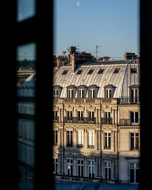 La Clef Louvre Paris by The Crest Collection