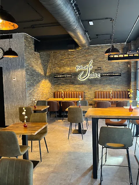 Cafetería Pasaje Dos Lounge Bar