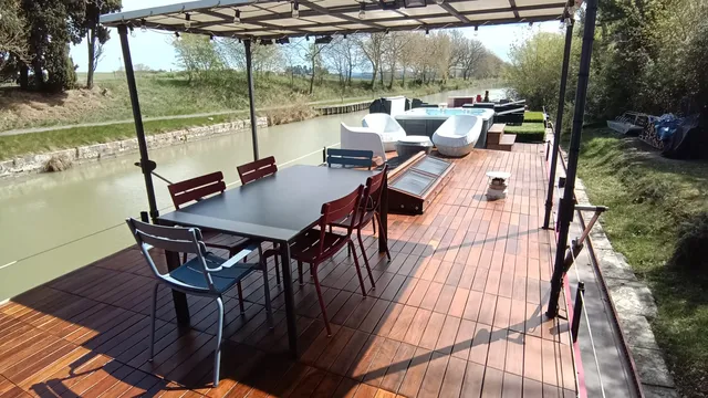 Chambres d'hôtes insolite Péniche "Mirage"