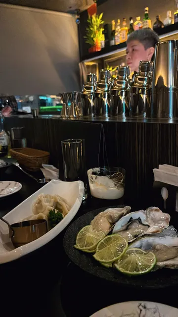 MW Bistro ｜Bar｜台中酒吧推薦 ｜深夜酒吧｜ 包場派對｜拍攝｜바 | バー