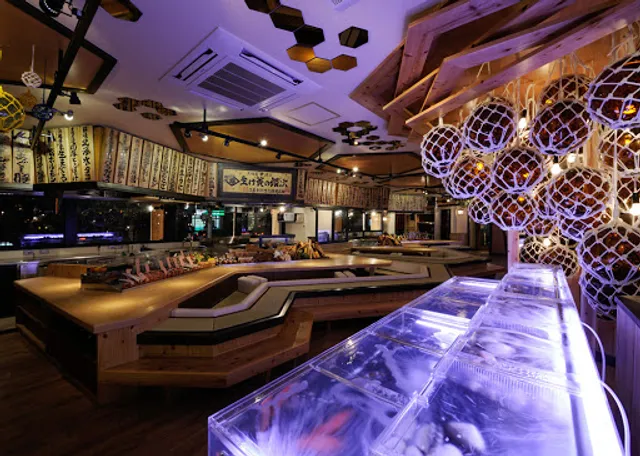 魚がしの銀次 泡瀬店（旧：生け簀の銀次）