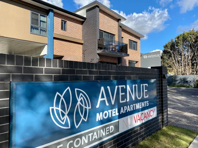 AVENUE MOTEL APARTMENTS