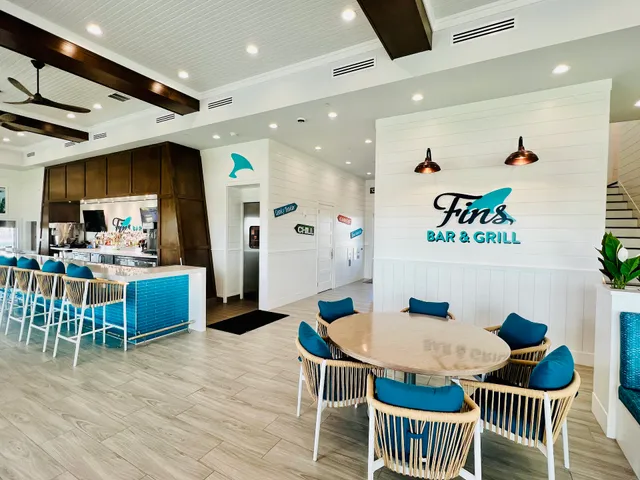 Fins Bar & Grill