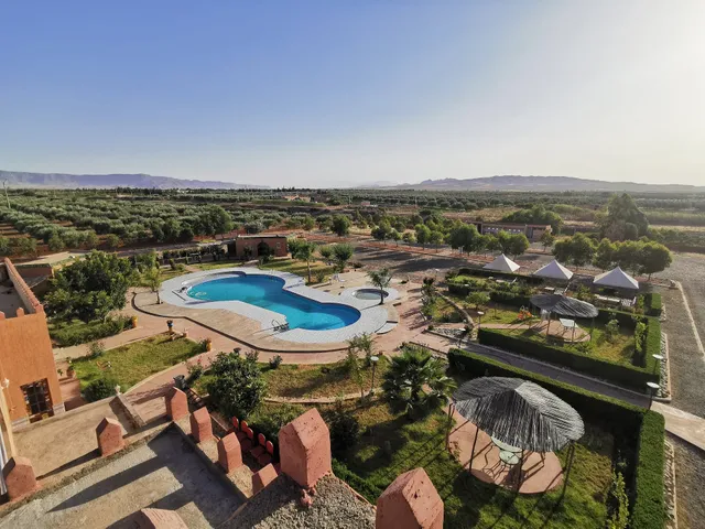 Benyakoub Auberge, Restaurant & Camping