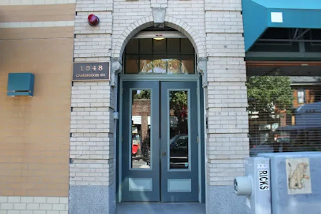 Leo Carroll Jewelers