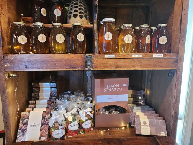 Lanterne Wine & Gifts