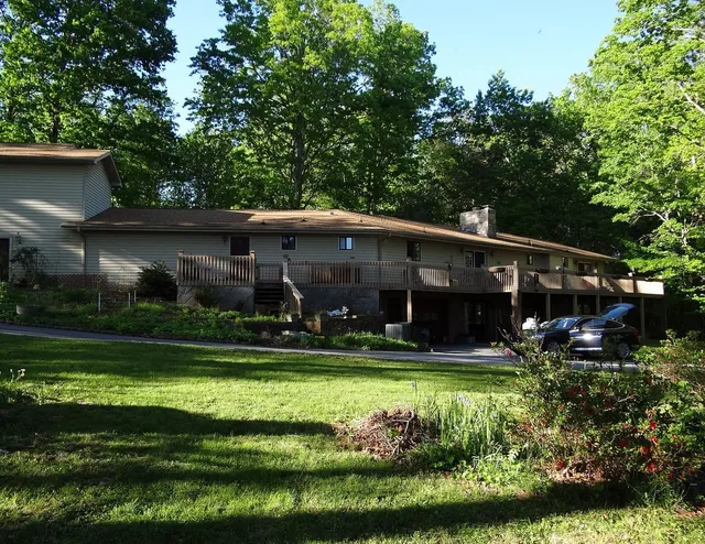 Acorn Bed And Breakfast at Mills River