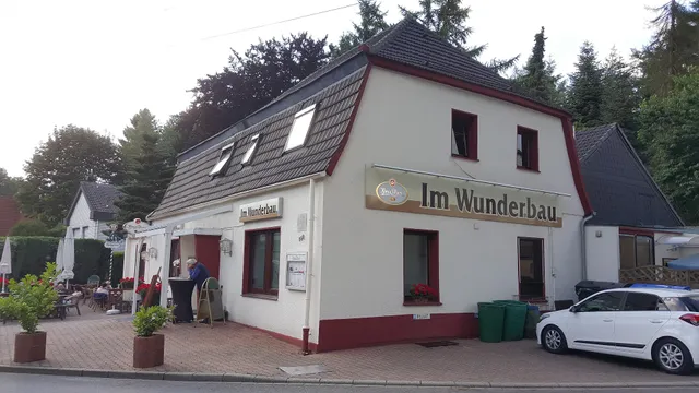 Im Wunderbau