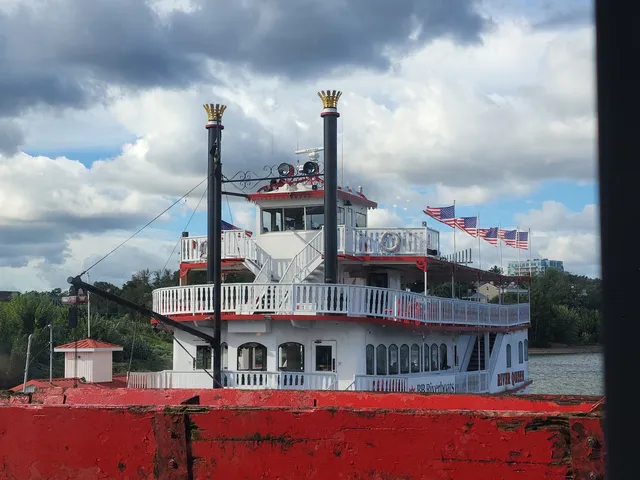 BB Riverboats
