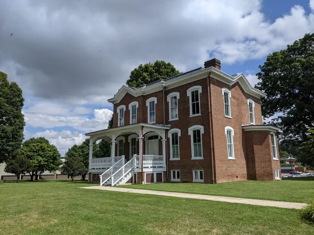 Glencoe Mansion: Museum & Gallery