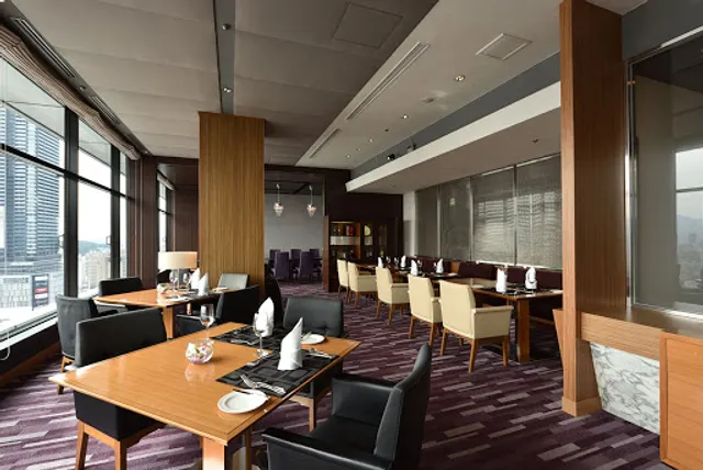 Sky Restaurant and Lounge L&R