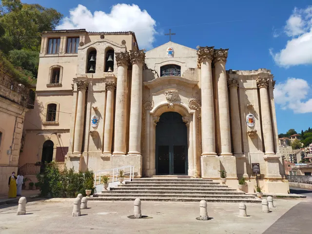 Basilica Santuario Madonna delle Grazie