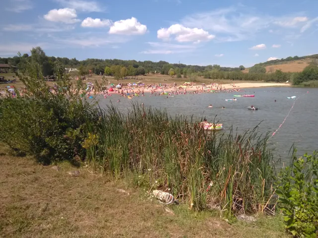 Intermunicipal Leisure Center in Favières