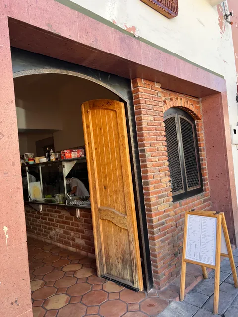 El Madroño Panadería & Restaurante