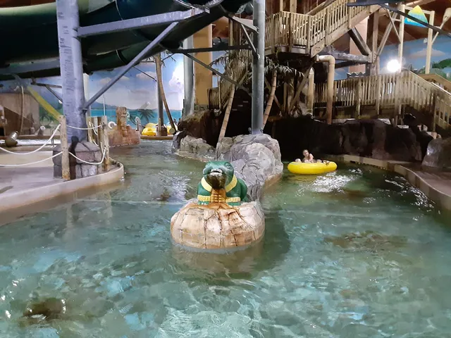 Arrowwood Indoor Waterpark