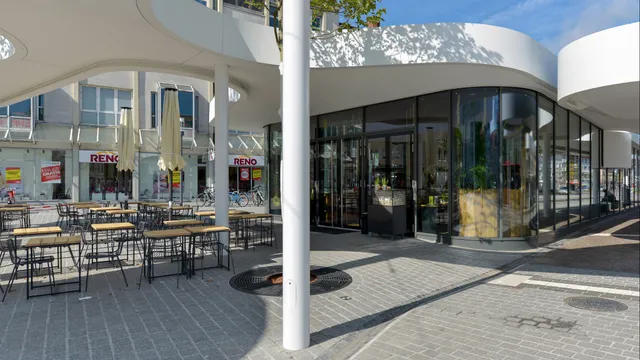 HANS IM GLÜCK - FREIBURG Europaplatz