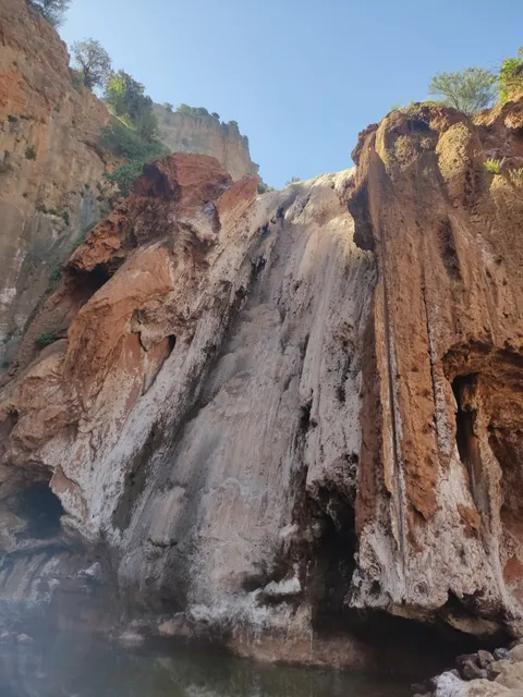 شلال عيون ام الربيع cascade