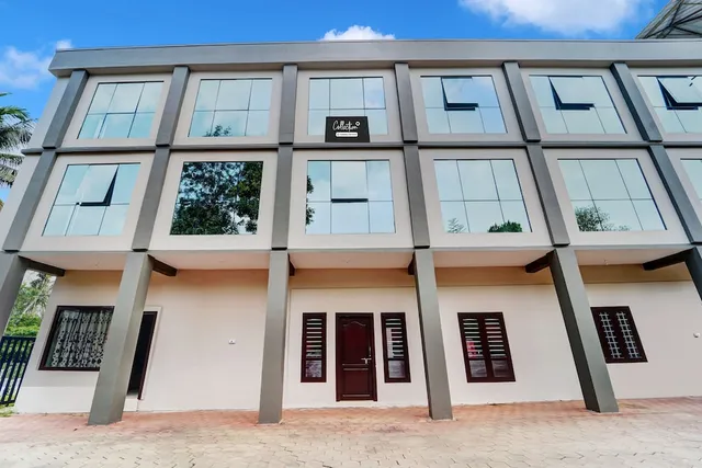 Super Hotel O Sultan Bathery formerly Bluevalley