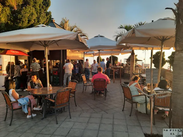 Kiosco EL DIABLO Tapas y Vino