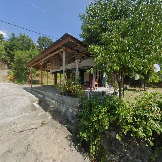 Watu Wayang Camp & Tracking